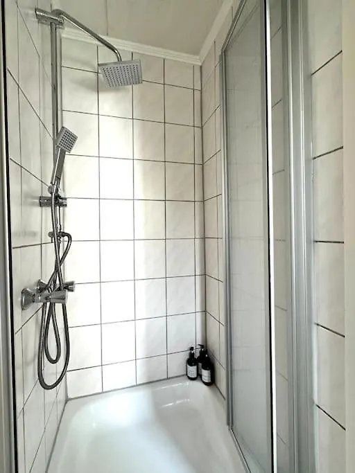 Zentrale Studio Im Herzen Von Duesseldorf Germany
